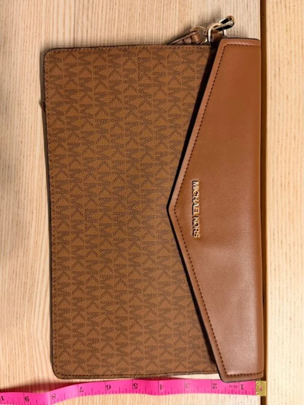 Michael Kors Maisie Envelope Clutch Brown - Logo Pebbled leather